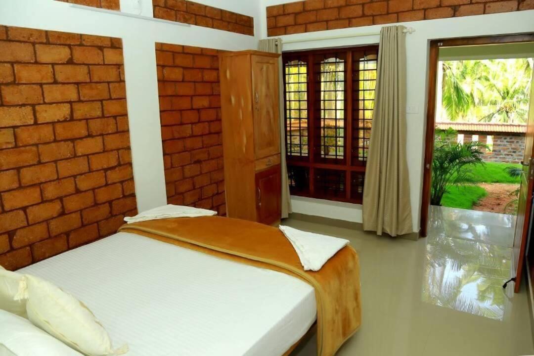 Dr Nisha'S Vedic Remedies Thiruvananthapuram ภายนอก รูปภาพ